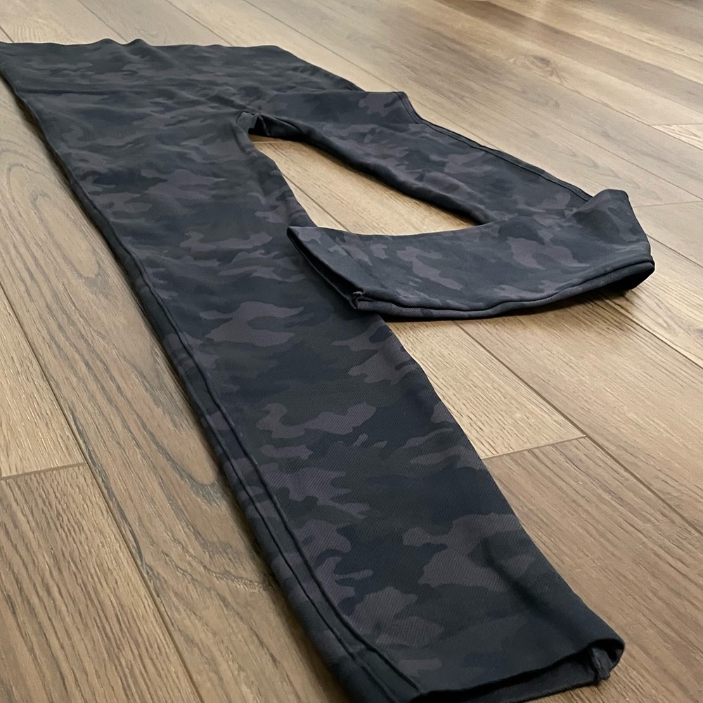 Spanx Black Camo Tights Leggings